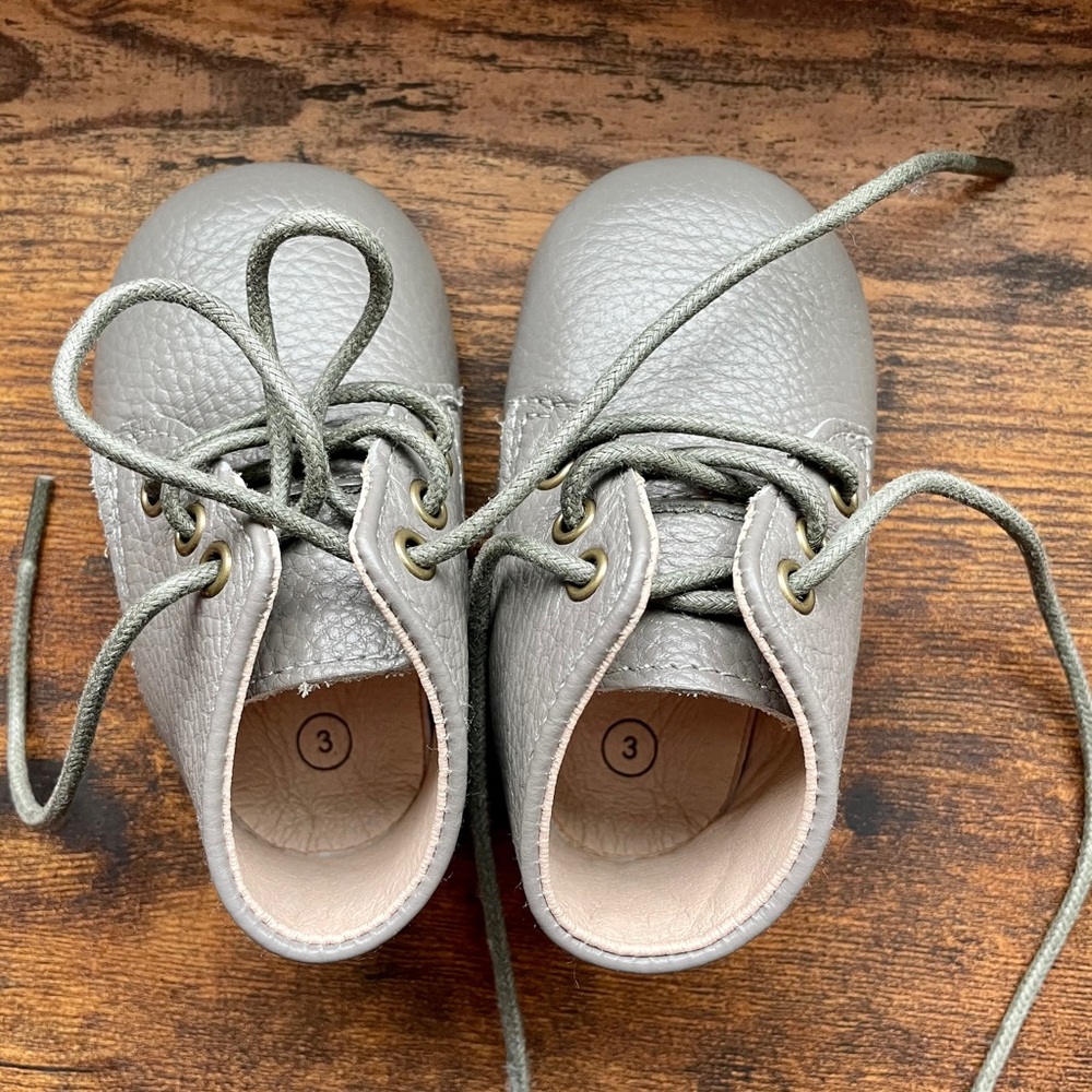 Teg & Lai - Gender Neutral Oxford Shoes